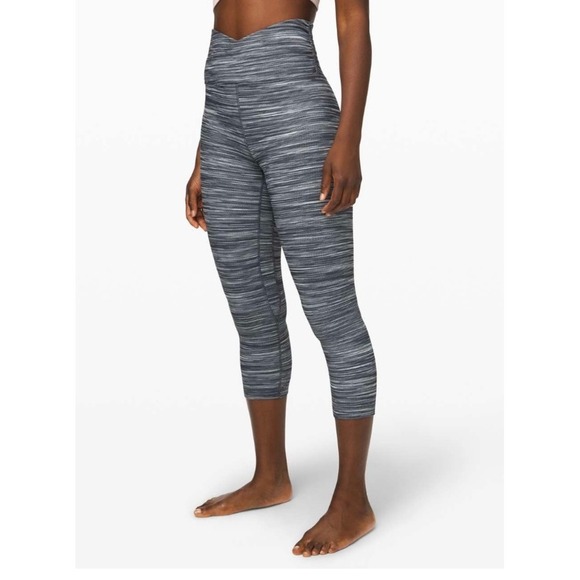 Lululemon Align Crop 21" Cross
Waist Space Dye Herringbone Heather Black Size 12 - Picture 1 of 9
